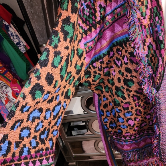 Farm Rio Sweater multicolor skirt set top is LRG skirt is XLG - Picture 2 of 10